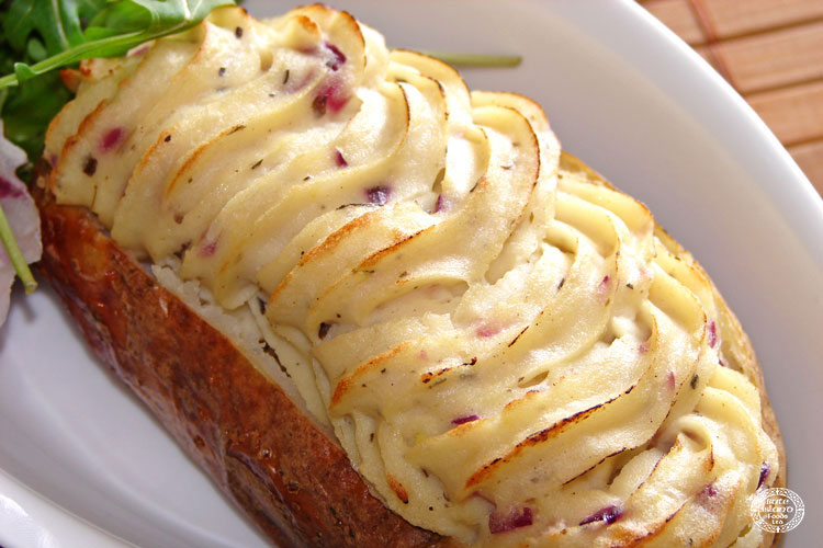Baked Potatoes with Creamy Chives filling